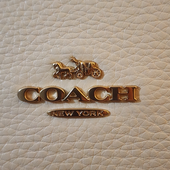 Coach Penny Shoulder Duffle in Chalk Colorblock Cream, Tan & Black Never Carried - Picture 15 of 16